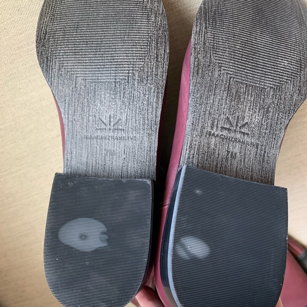 Isaac Mizrahi Burgundy and Black Leather Boots - Picture 4 of 6